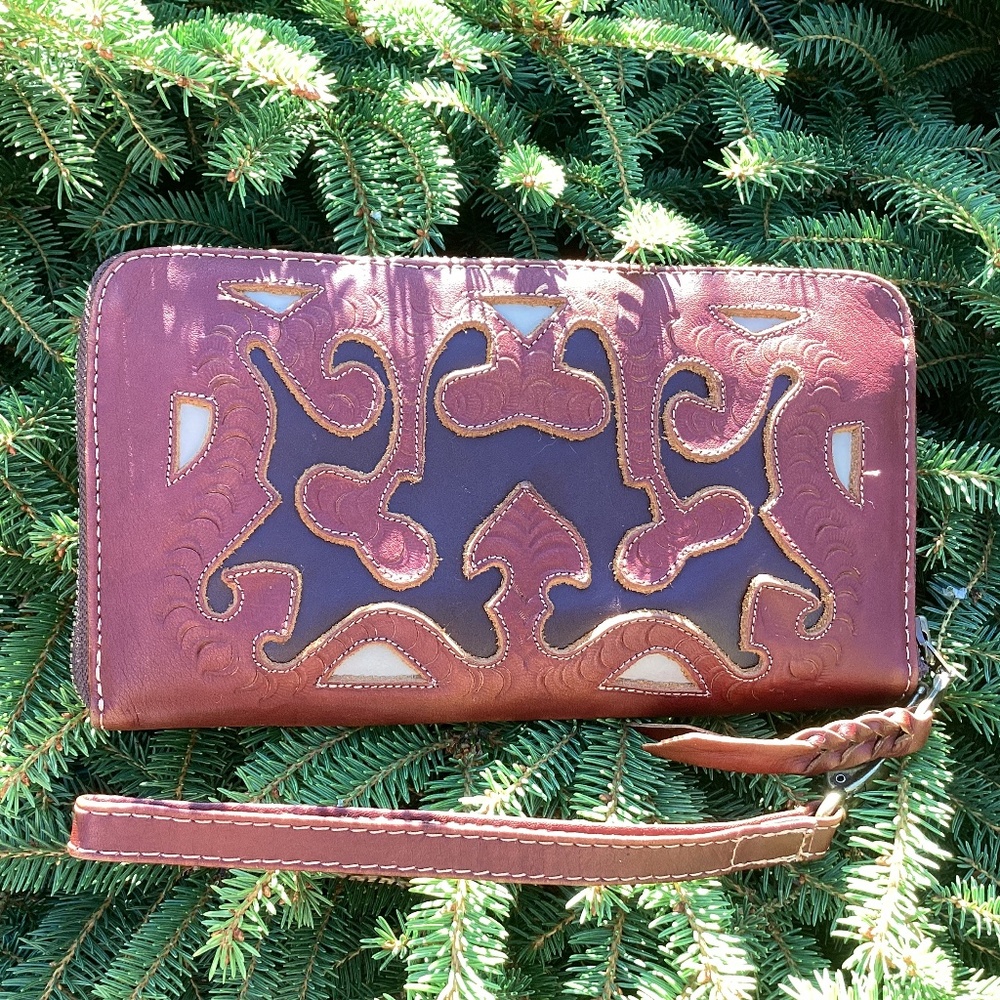 Leaders in Leather Wallet Hand Crafted Cognac Color Cutout Design Western Boho